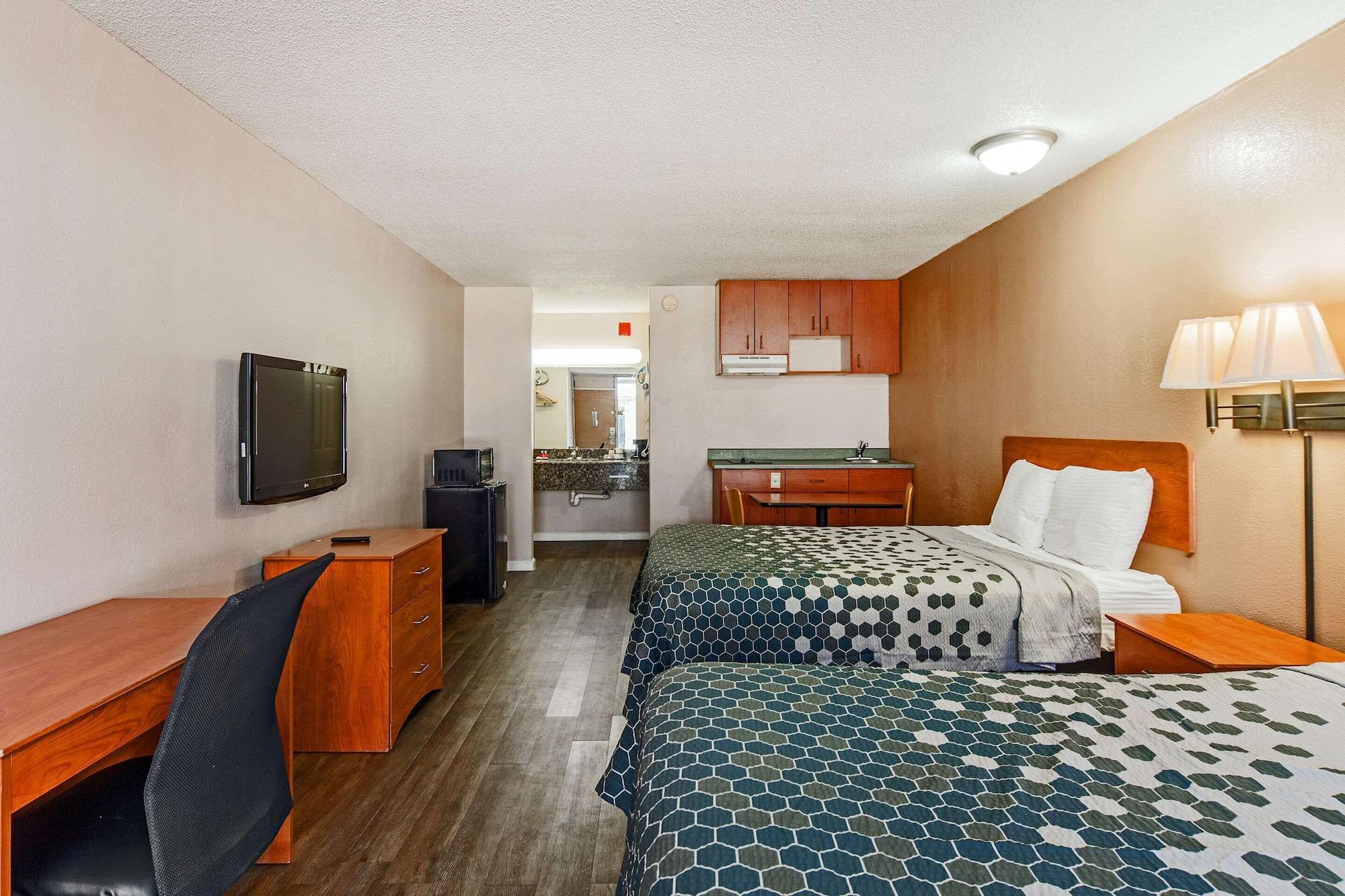 Econo Lodge Inn & Suites Near Bricktown Oklahoma City Bagian luar foto