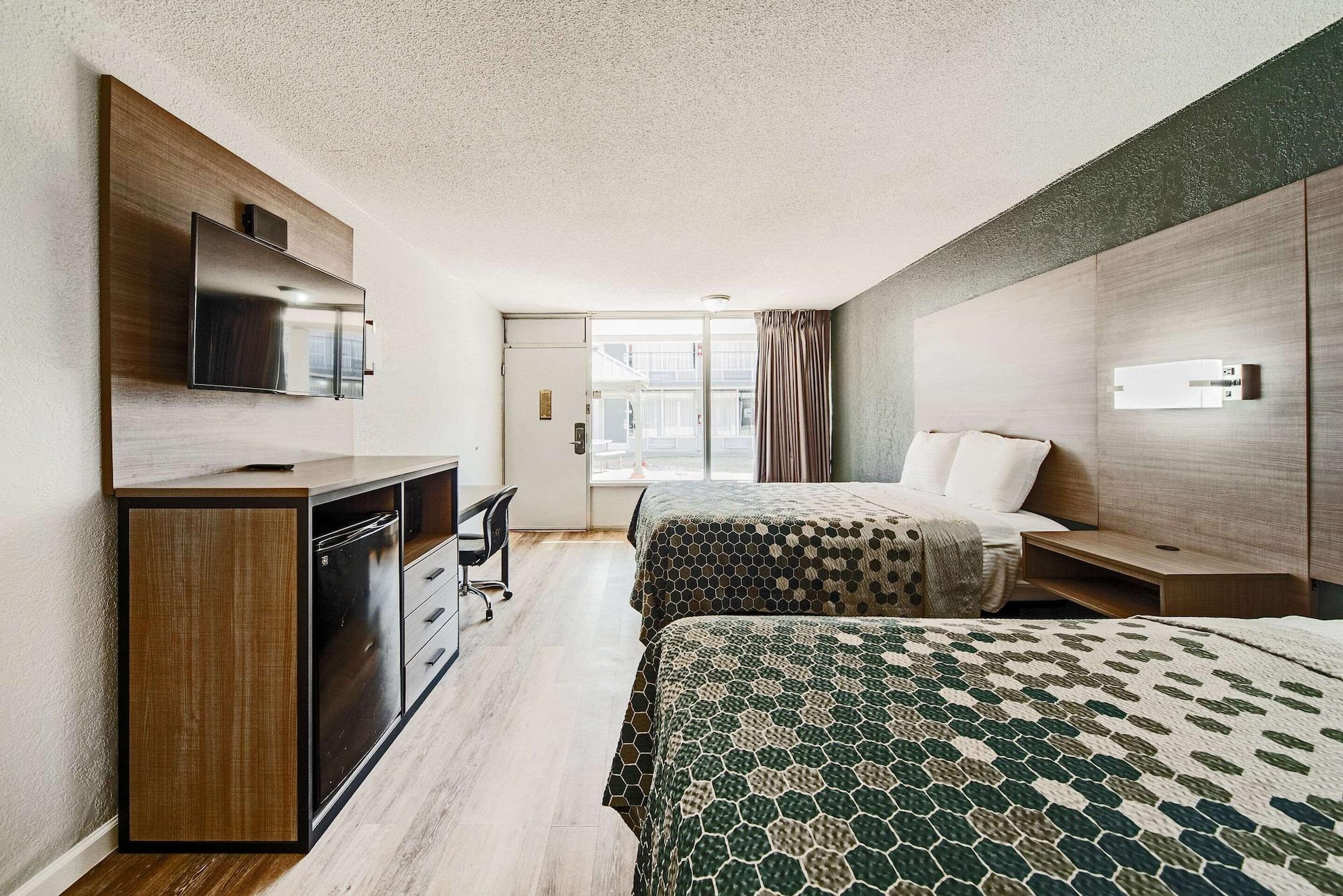 Econo Lodge Inn & Suites Near Bricktown Oklahoma City Bagian luar foto