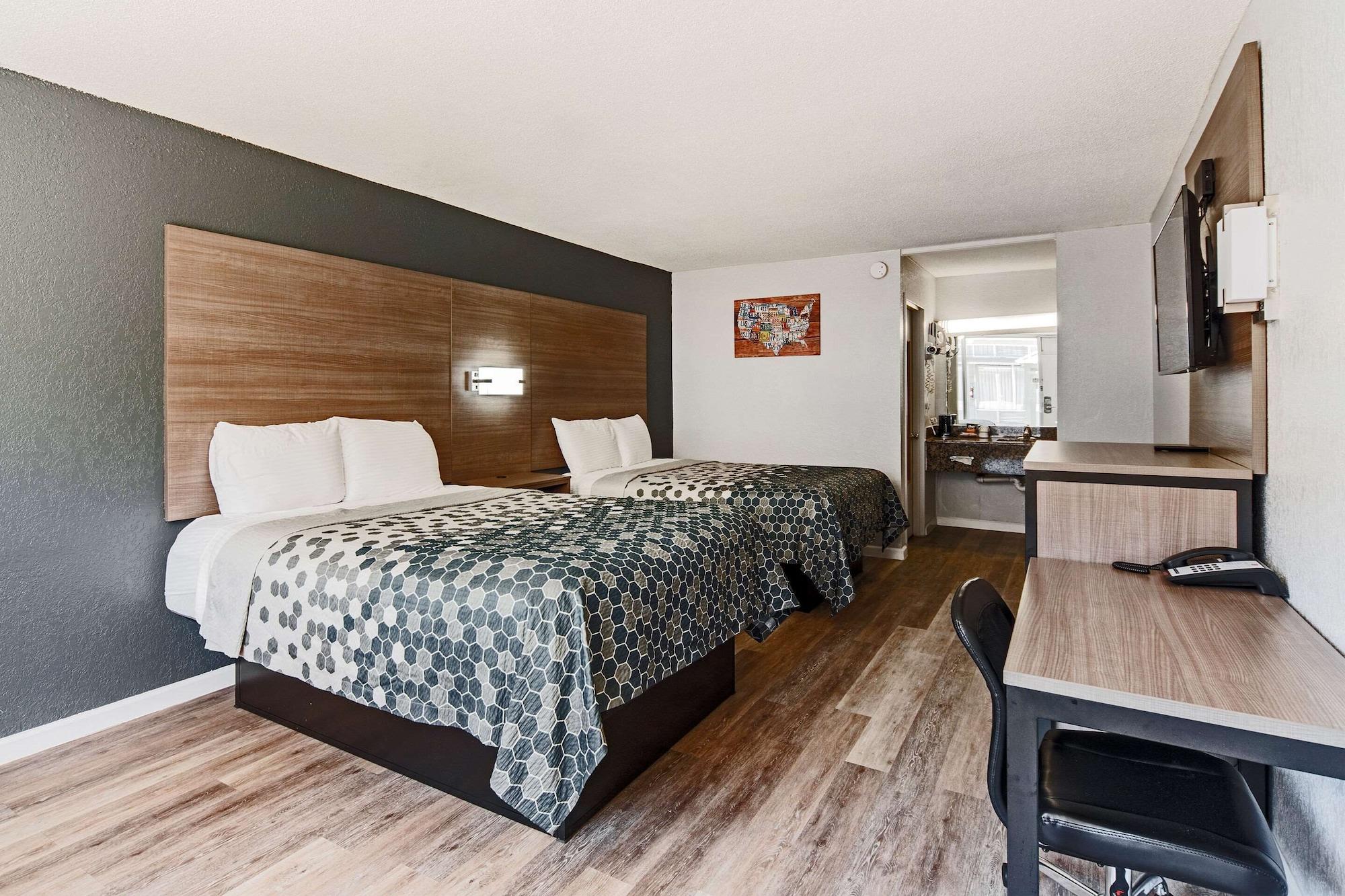 Econo Lodge Inn & Suites Near Bricktown Oklahoma City Bagian luar foto